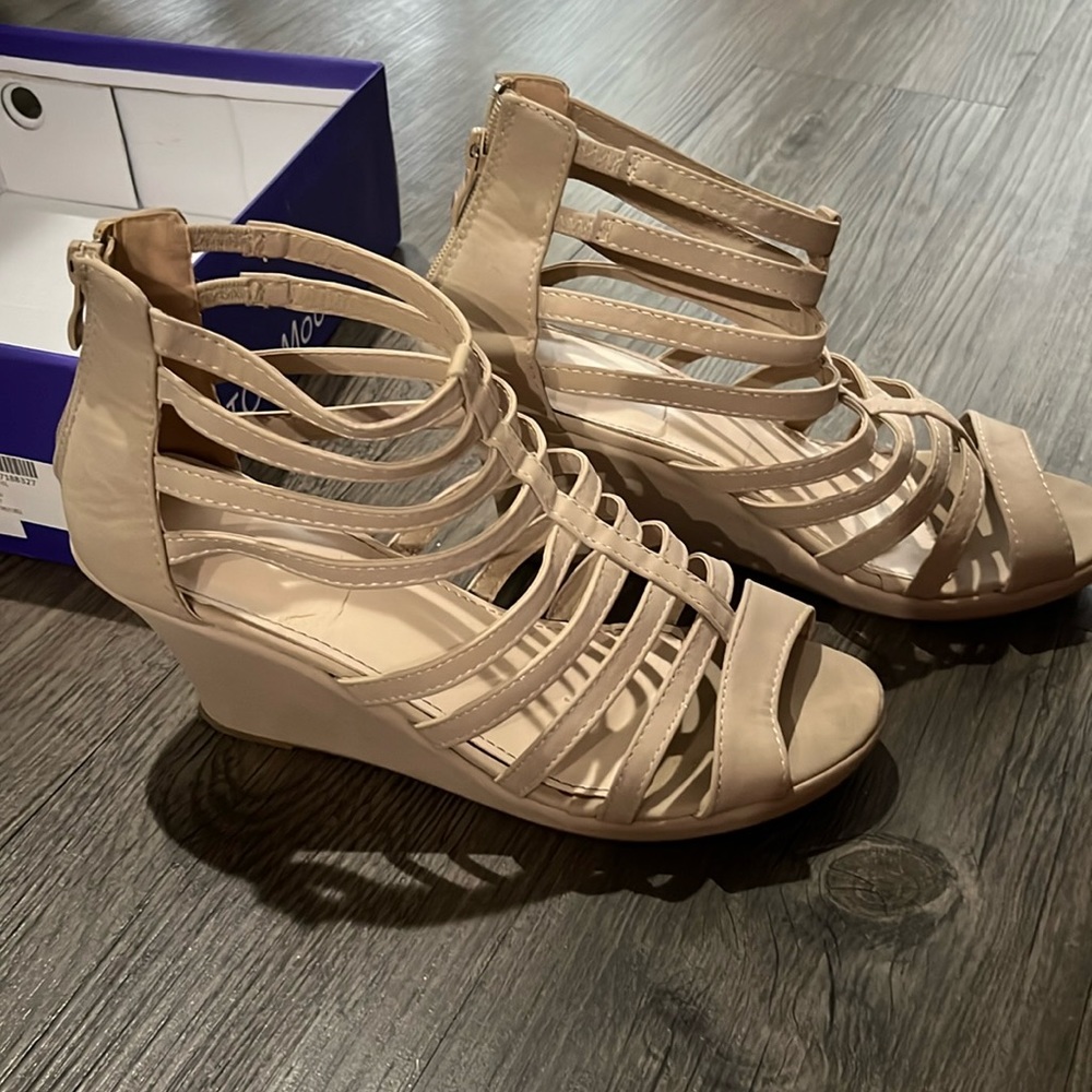 Top Moda Wdge Heel